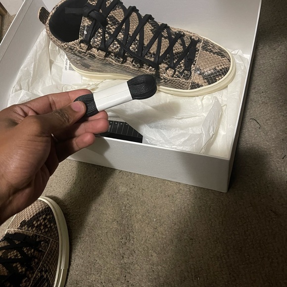 Brand new balenciaga arena python size 8 US 41 EU but this fit big so - Picture 7 of 9